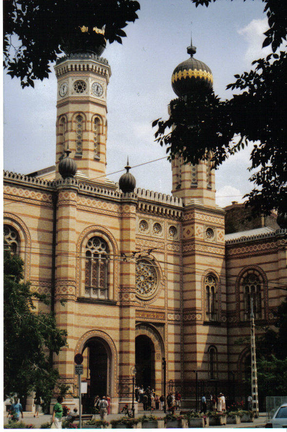 SynagogueDeBudapest.jpg