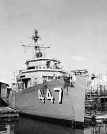 USS_Guide_(MSO-447)_fitting_out_in_1954.jpg