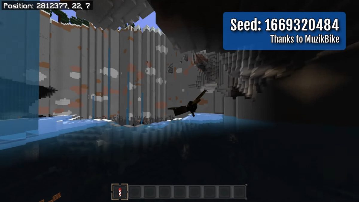 Les montagnes qui bug dans la version Bedrock de Minecraft.