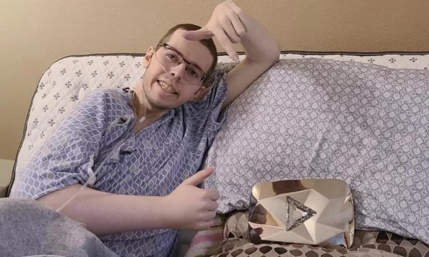 Des millions de fans sont attristés par la mort de Technoblade, YouTuber Minecraft, des suites d’un cancer