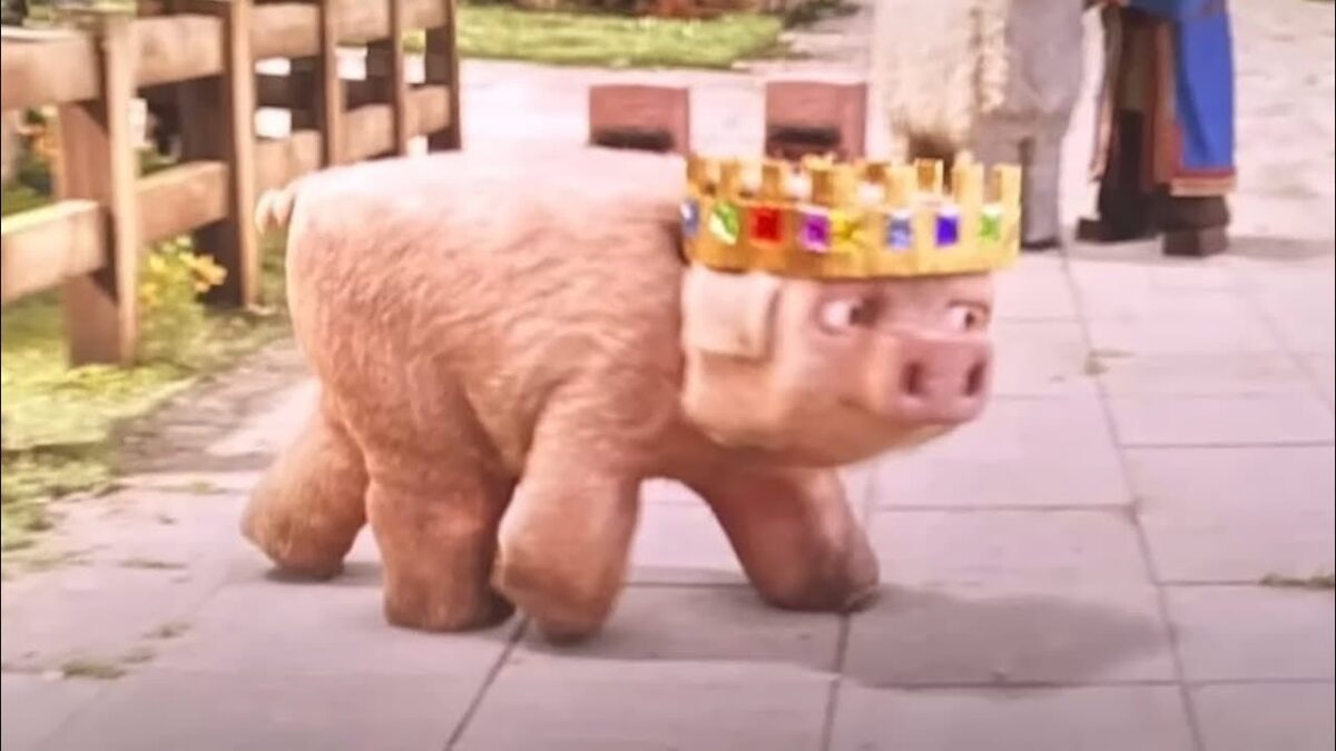 Petit cochon avec couronne dans le film Minecraft en hommage à Technoblade