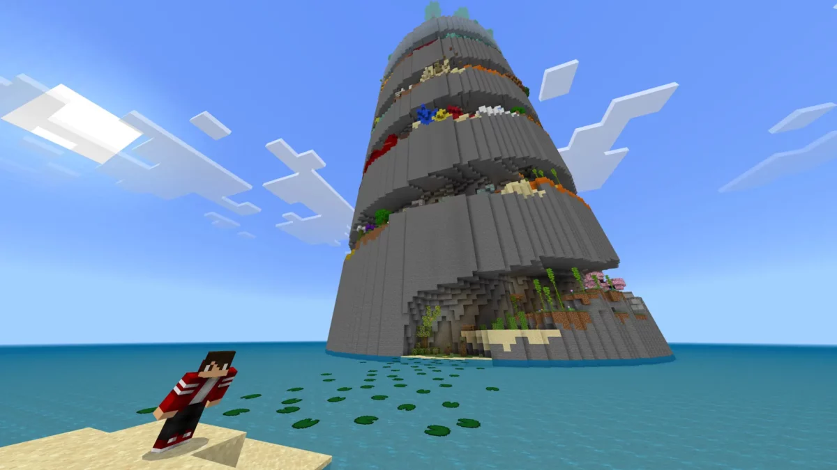 Vue extérieure de la tour géante de Parkour Spiral 3 dans Minecraft, entourée d’océan et composée de multiples biomes en étages.