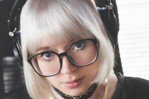 lena-raine-la-compositrice-qui-a-redonne-une-ame-musicale-a-minecraft