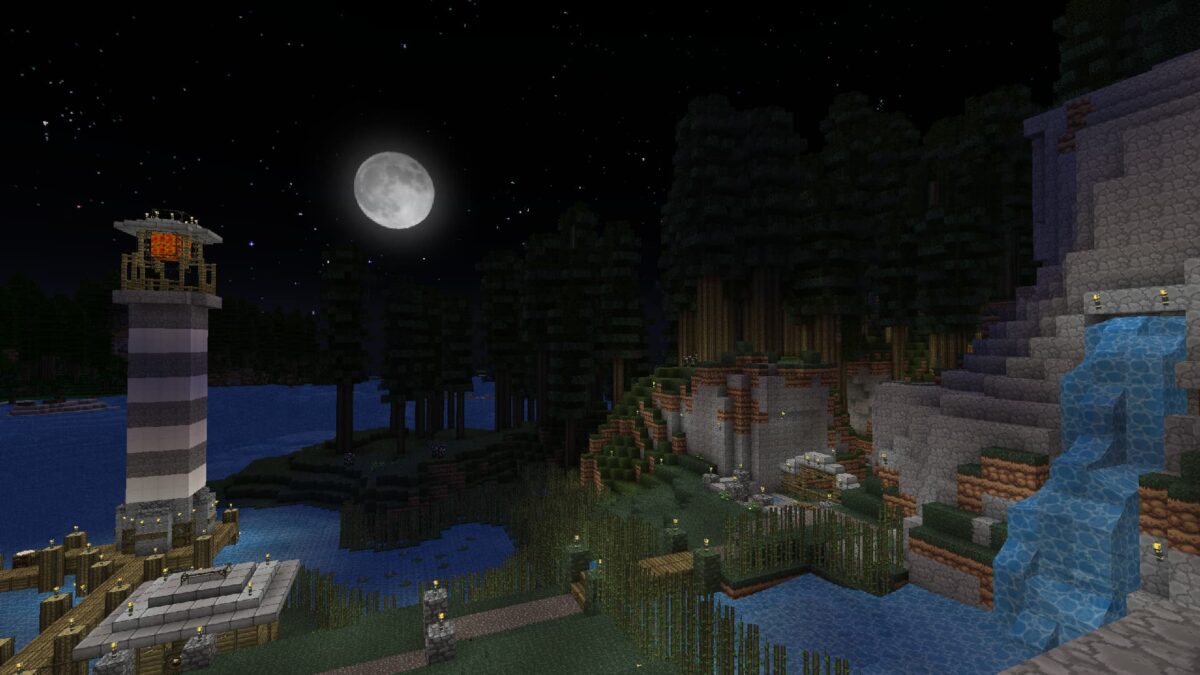 Paysage nocturne dans Minecraft avec un phare allumé, une cascade éclairée et une forêt sombre, en textures Gerudoku Faithful.