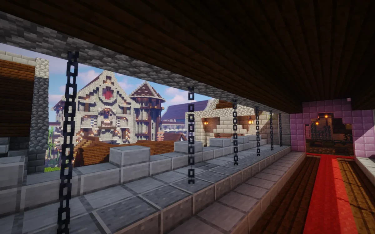 mod Minecraft The Lost Castle vue depuis un balcon couvert vers la façade décorée d'une aile voisine