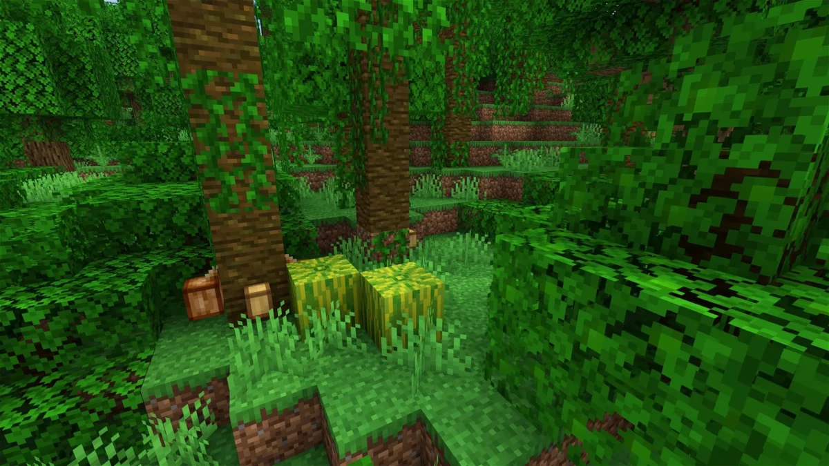 shader Minecraft I Like Vanilla forêt luxuriante avec citrouilles jaunes au pied de deux arbres