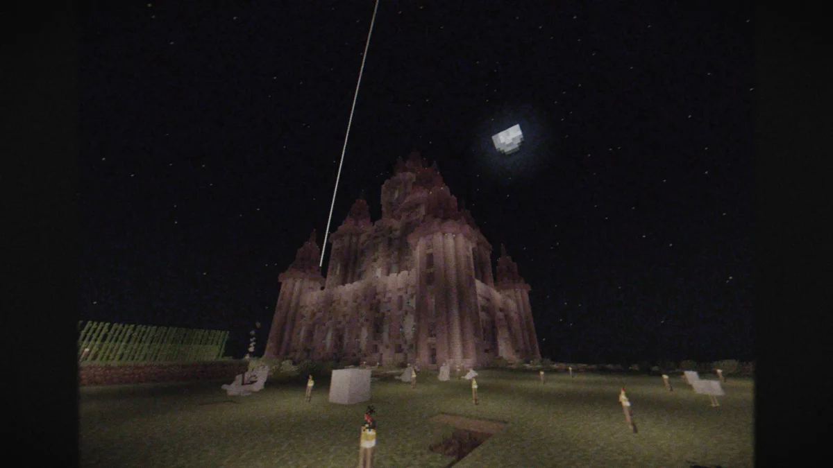 shader Minecraft Cursed Fog château transformé en décor d'épouvante par la brume et le filtre CRT