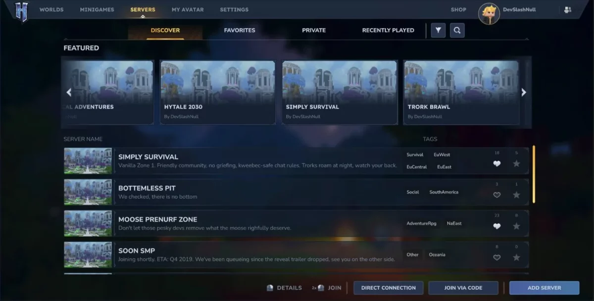 Hytale Update 5 page Server Discovery listant des serveurs communautaires avec leurs tags et serveurs en vedette