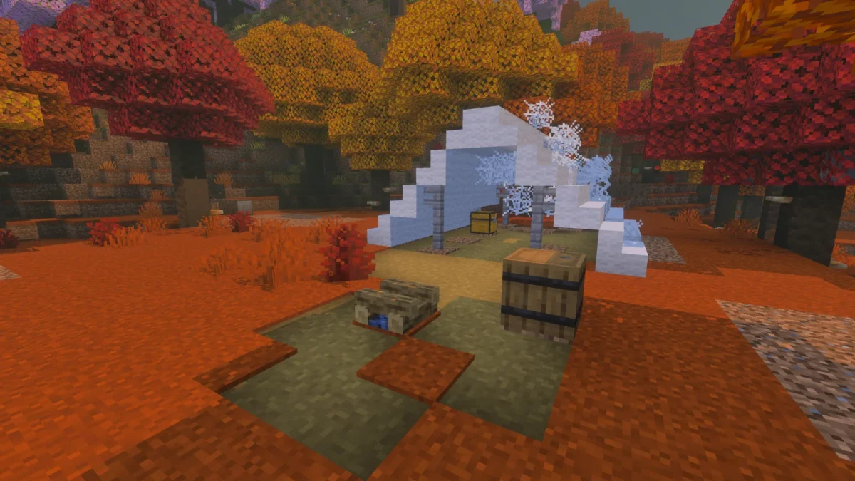 Camp abandonné dans une forêt aux couleurs d'automne dans Minecraft 26.3