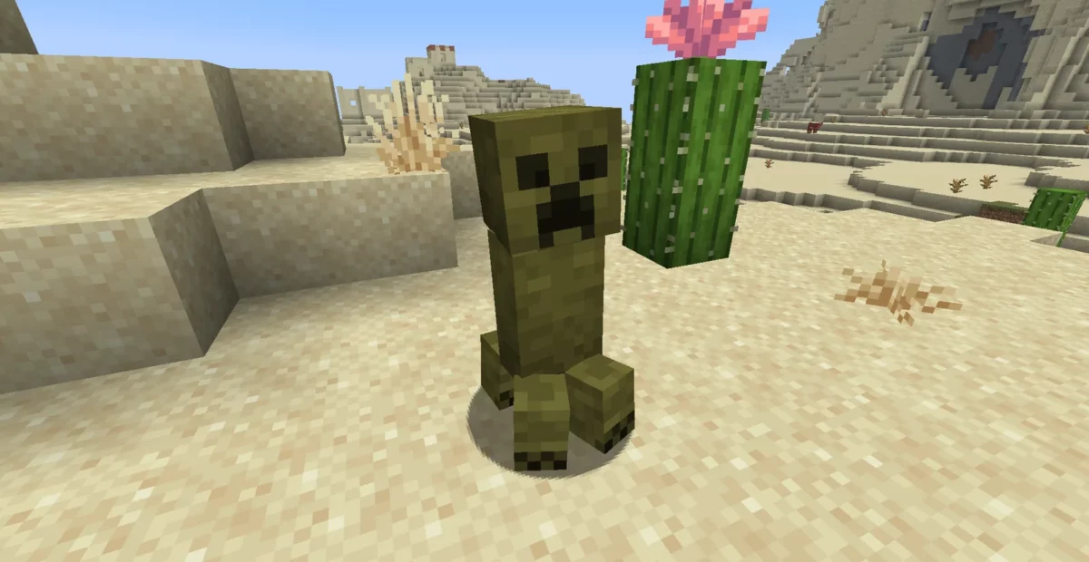 Creeper couleur sable camouflé dans un désert Minecraft avec AL’s Creepers Revamped